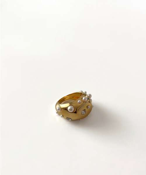 CHEVALIER RING WITH PEARLS AND CRYSTALS
